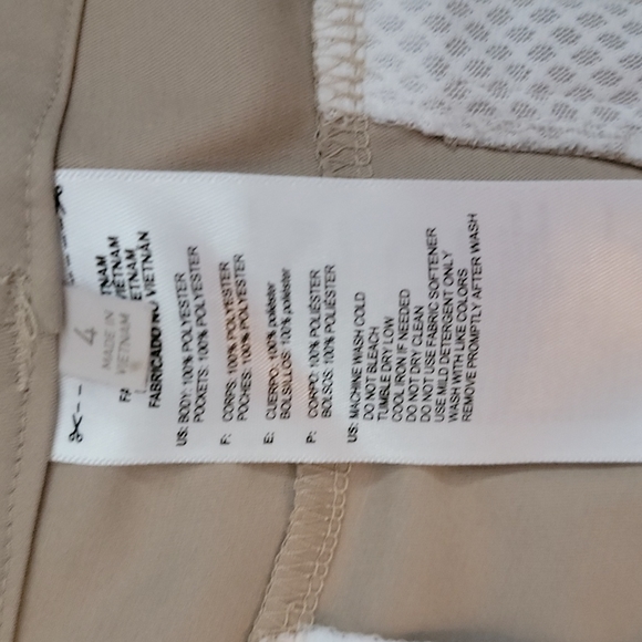 Adidas Short Size 4 - Picture 8 of 8